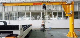 天津汽車模具公司定制的定柱式懸臂吊