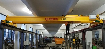 杭州宇龍電動車訂購2.8噸橋式雙梁起重機